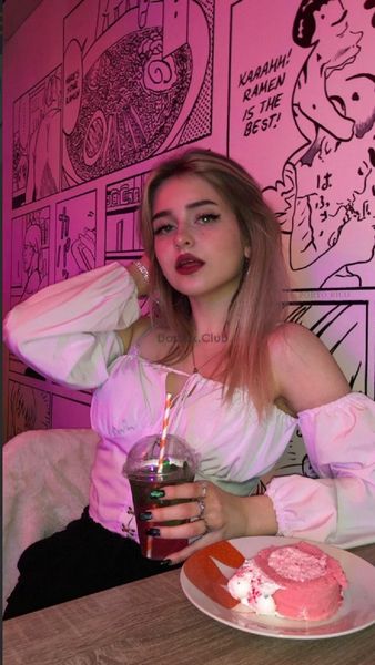 Ночные бабочки: Неожиданные запросы и необычные истории интим-досуга