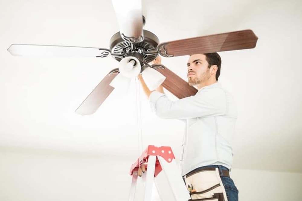 HOW TO CLEAN A Ceiling FAN SIMPLE