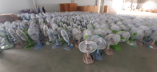 5000 YANFAN - AKIFAN electric fans of Tran Phat Company were brought to the field areas