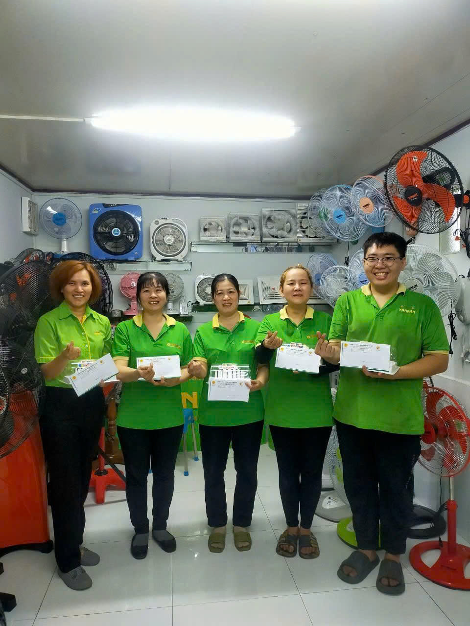 CHÚC MỪNG SINH NHẬT ĐẠI GIA ĐÌNH TRẦN PHÁT